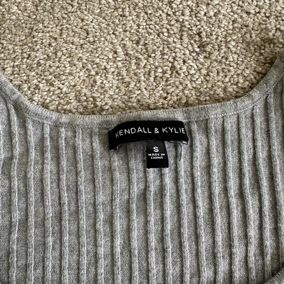 Gray Ribbed Cropped top - Picture 2 of 2